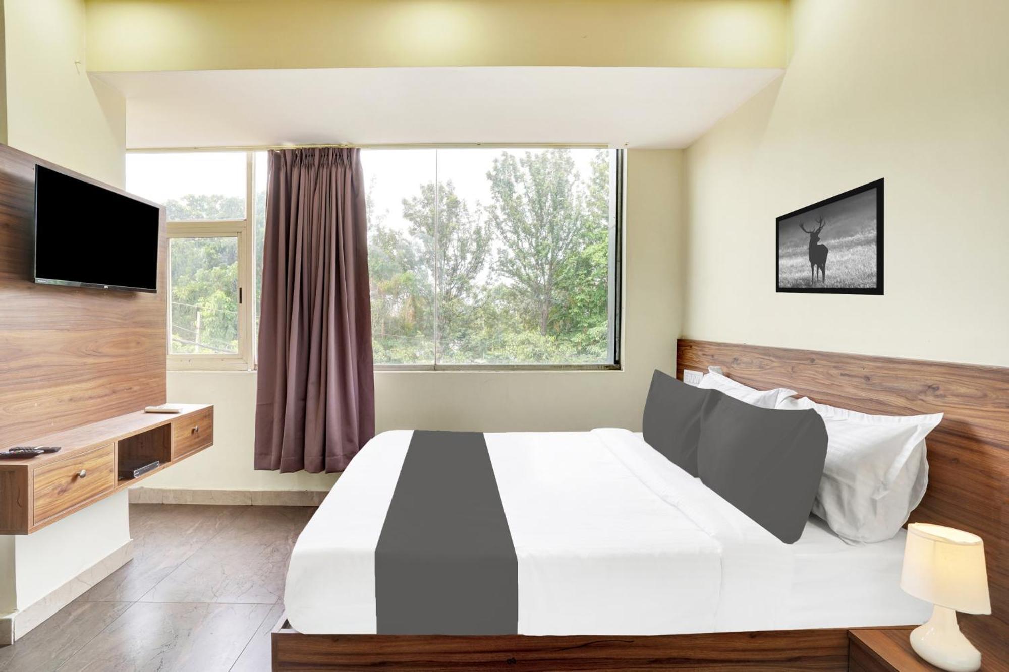 העיר בנגלור Hotel O Gayathri Metro Deluxe מראה חיצוני תמונה
