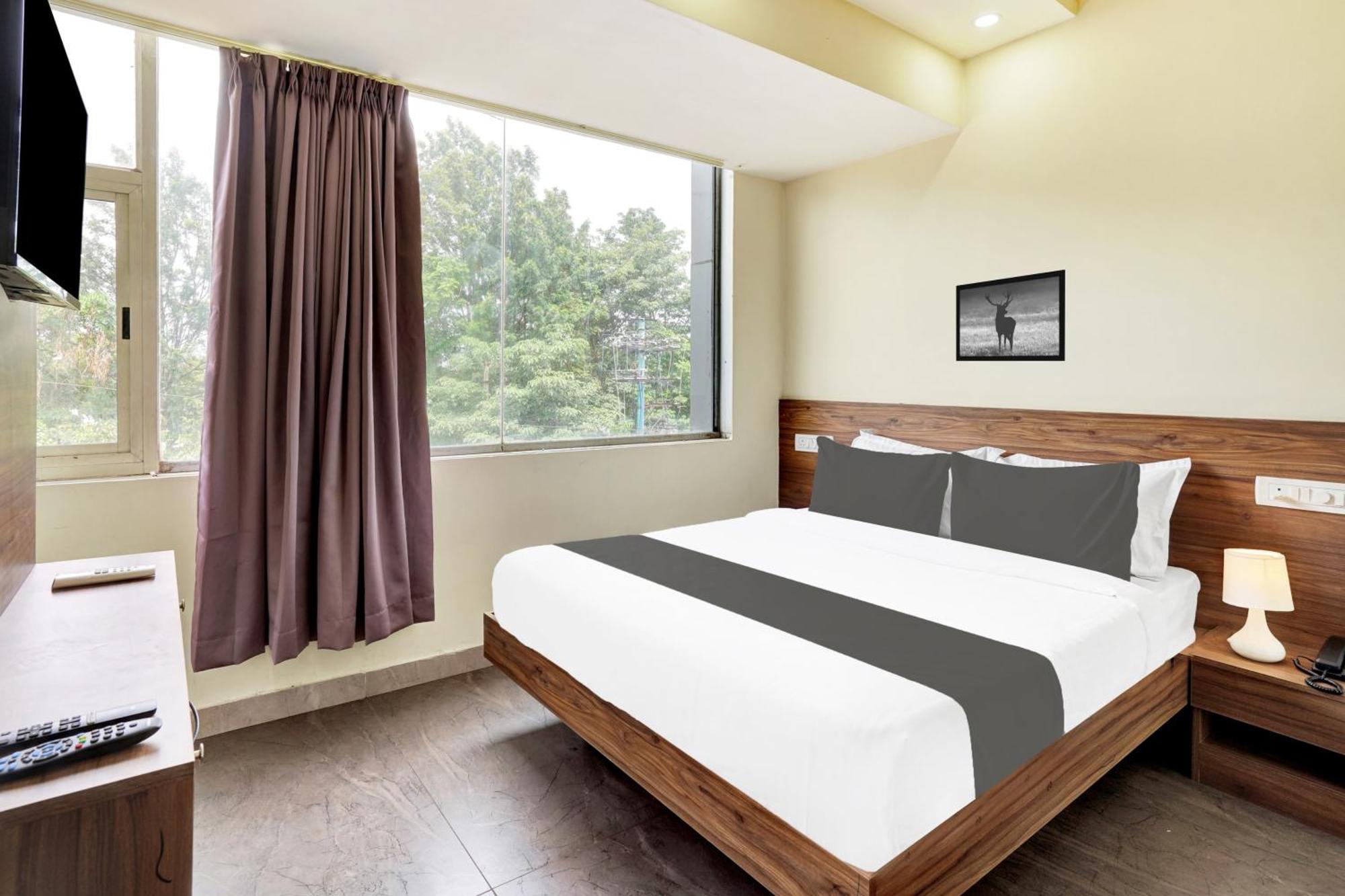 העיר בנגלור Hotel O Gayathri Metro Deluxe מראה חיצוני תמונה
