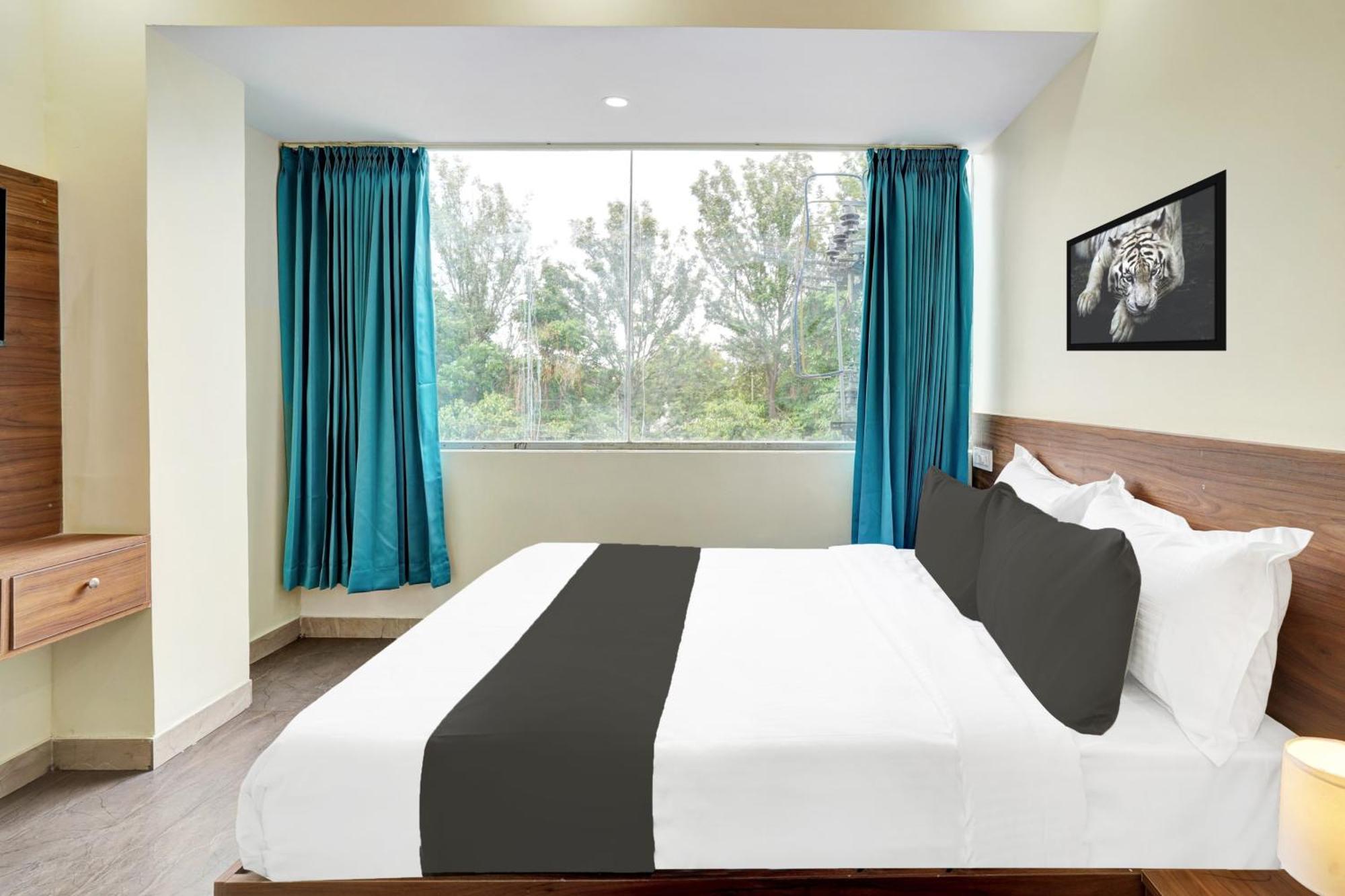 העיר בנגלור Hotel O Gayathri Metro Deluxe מראה חיצוני תמונה