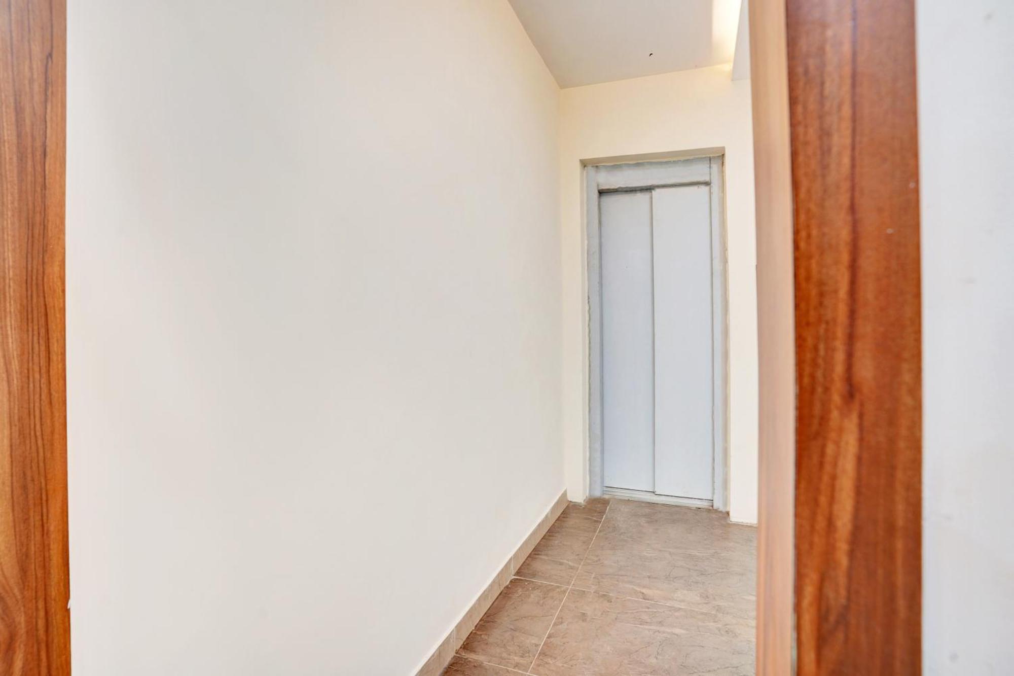 העיר בנגלור Hotel O Gayathri Metro Deluxe מראה חיצוני תמונה