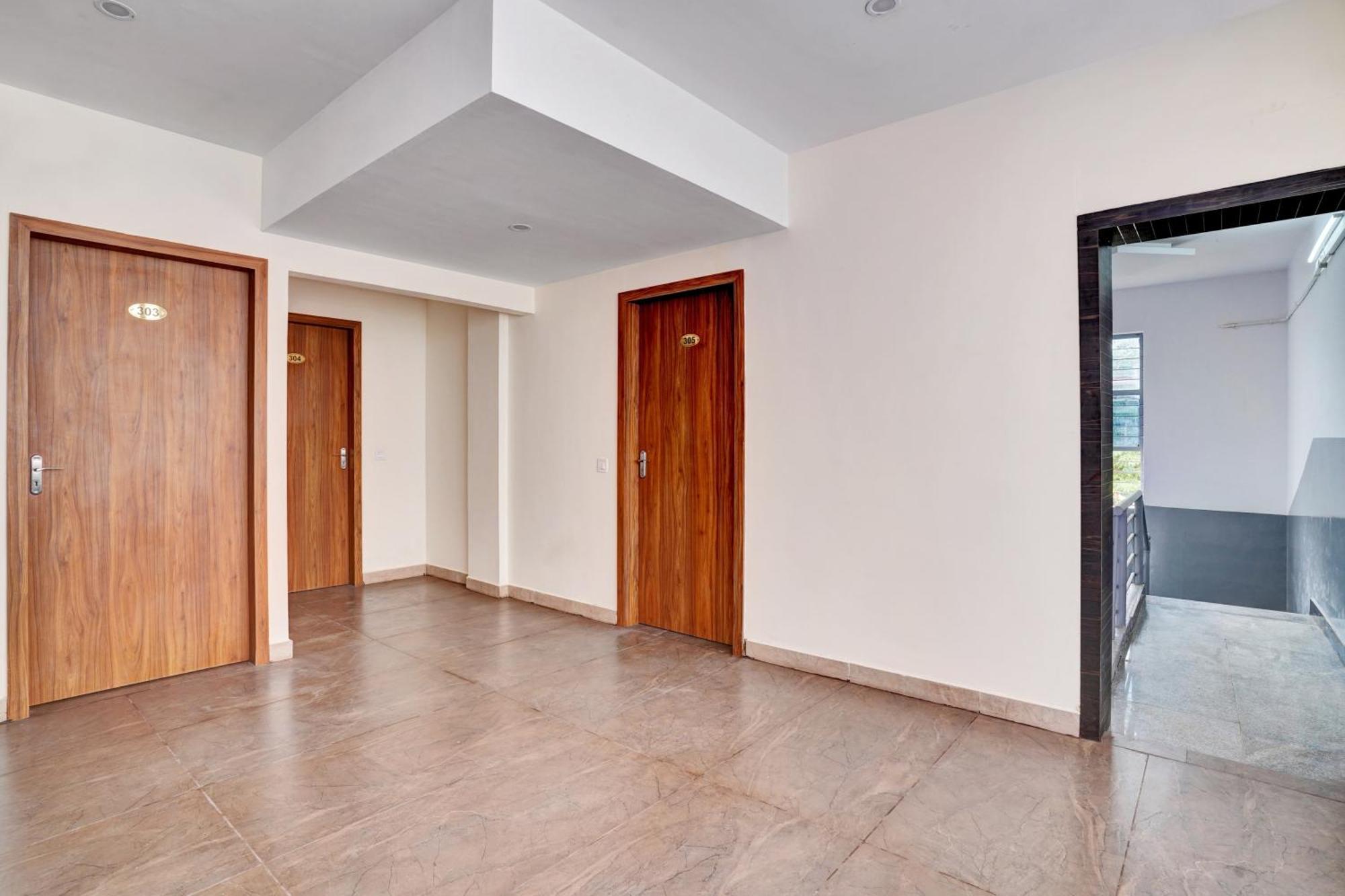 העיר בנגלור Hotel O Gayathri Metro Deluxe מראה חיצוני תמונה